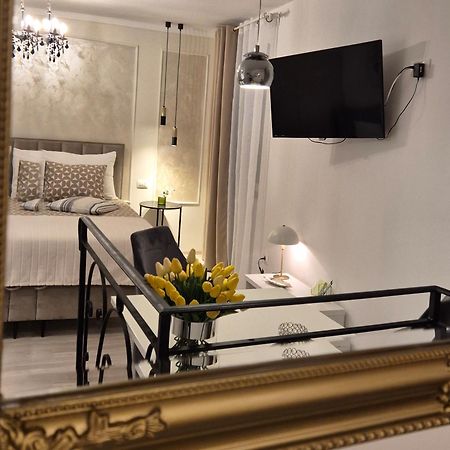 Studio Apartment Lily Rovinj Bagian luar foto