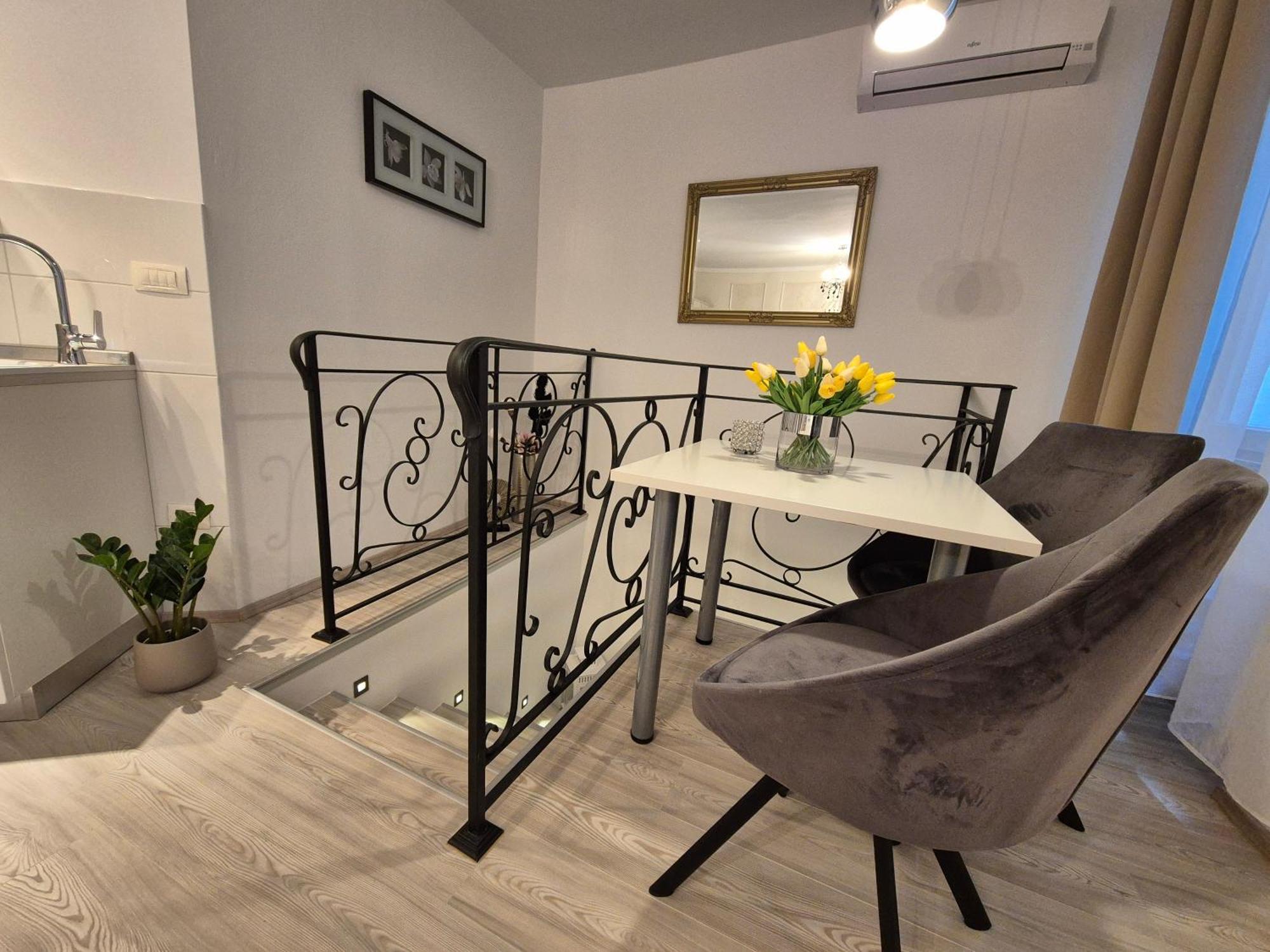 Studio Apartment Lily Rovinj Bagian luar foto
